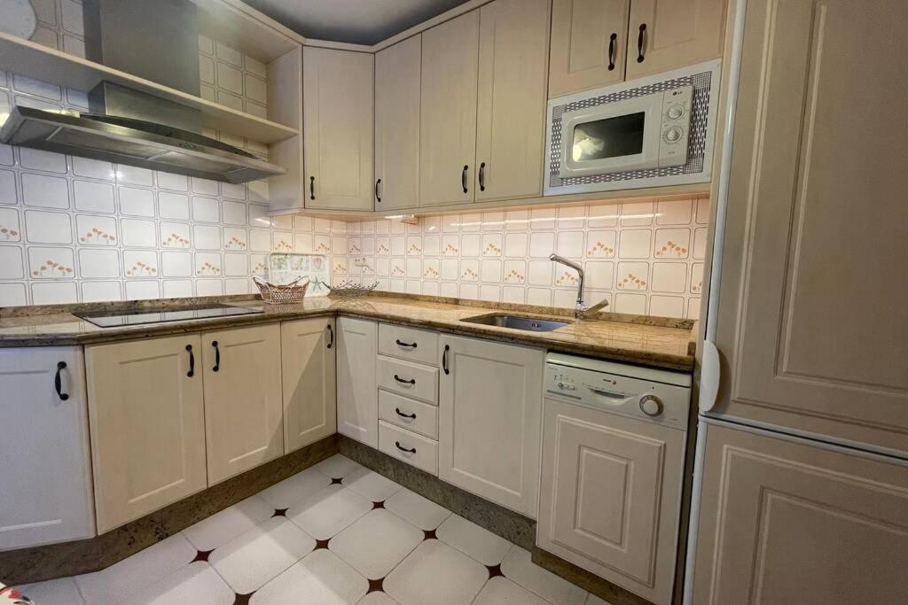 Gran Y Magnifico Apartamento En Málaga Extérieur photo